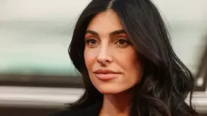 Vermogen van Anna Nooshin